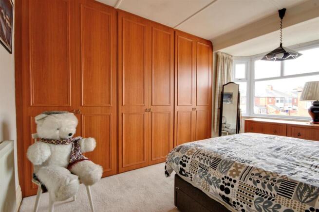 3 bed Terraced for sale Image 7