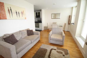 Flat 18, 73a, Drayton Park, London N5 1DW