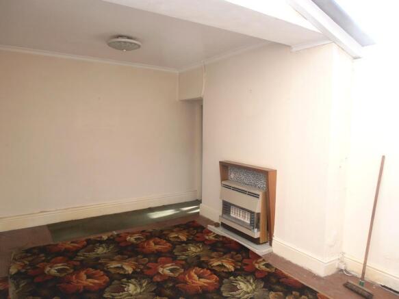 Sitting/dining room