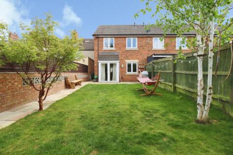 Grove Road, Thrapston, Kettering