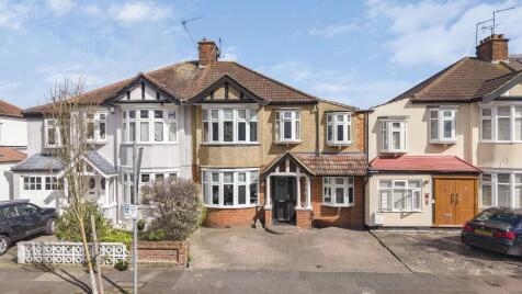 Cadogan Gardens, London, E18