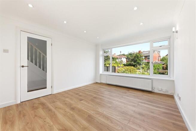 3 bed Detached for sale Image 5