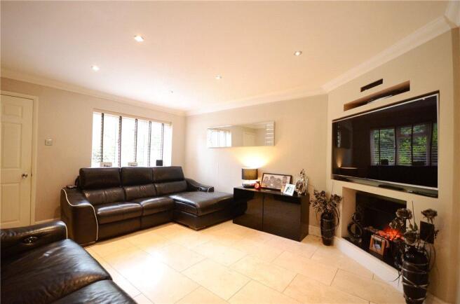Lounge B