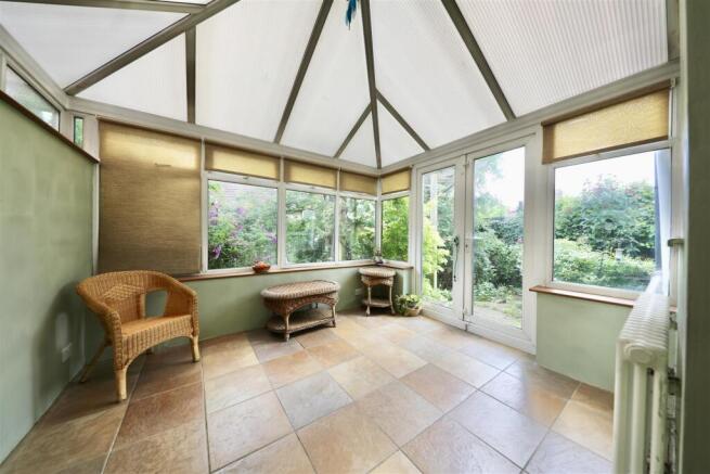 2 bed Semi-Detached for sale Image 9