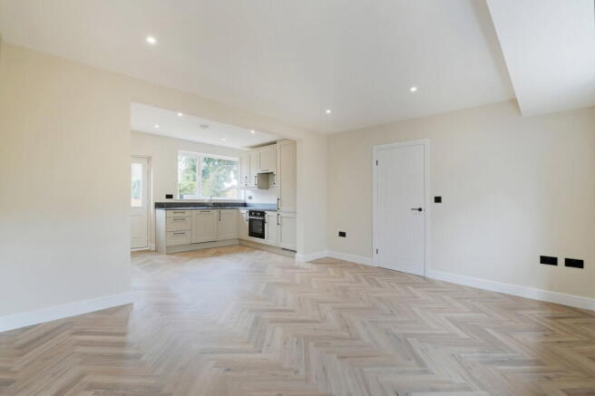 3 bed Detached for sale Image 5