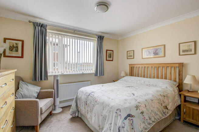 Master Bedroom (1)