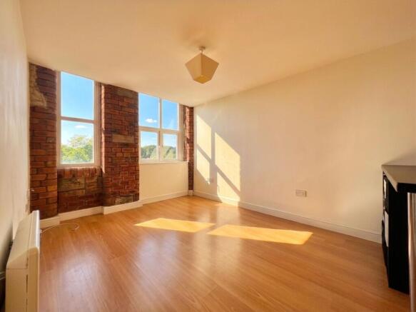 2 bed Apartment for sale Image 5