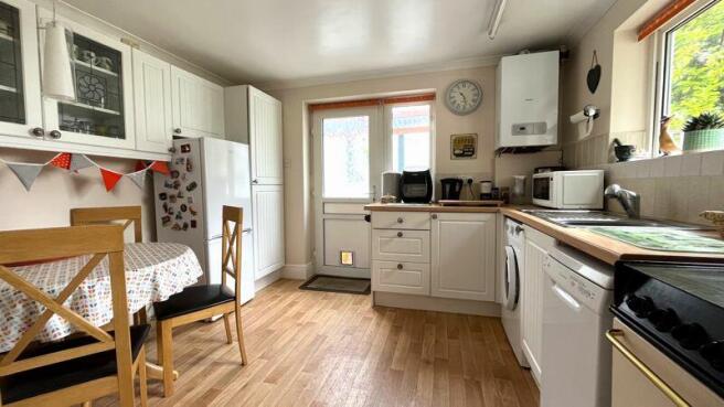 Kitchen Dining Area