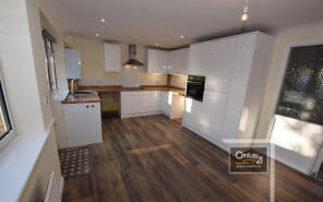 13, Bealing Close, Southampton SO16 3AW
