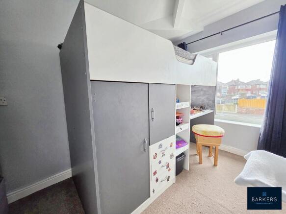 4 bed Town House for sale Image 11