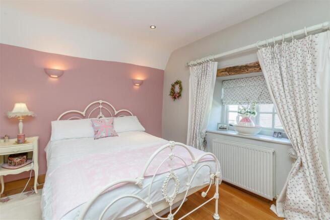 8362256-interior08.jpg