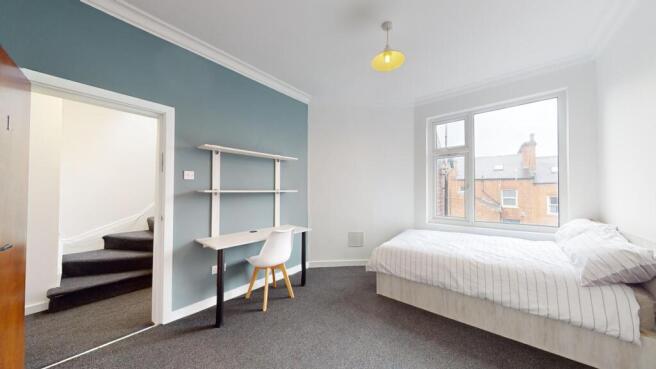 5 bed House to rent Image 7
