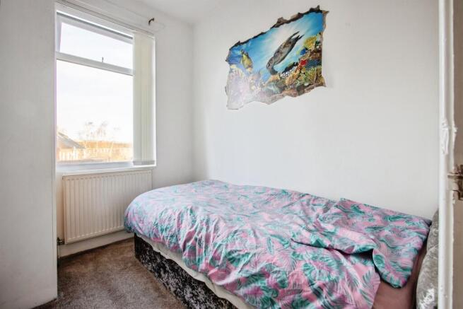3 bed Terraced for sale Image 9