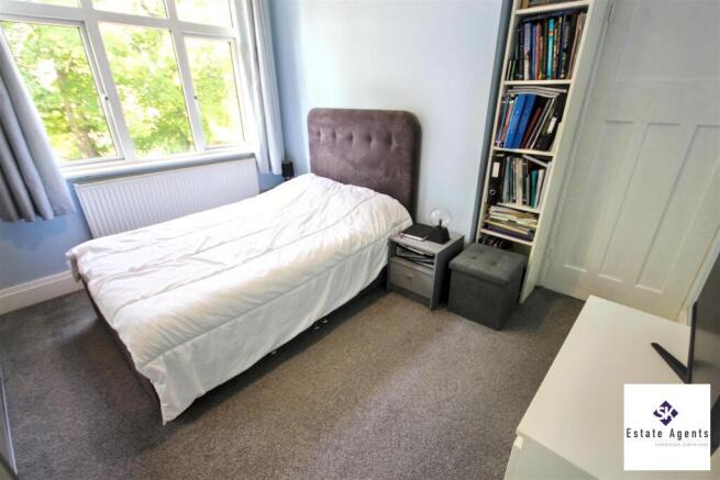 3 bed Semi-Detached for sale Image 10