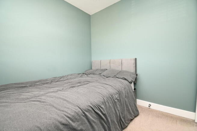 3 bed Town House for sale Image 11