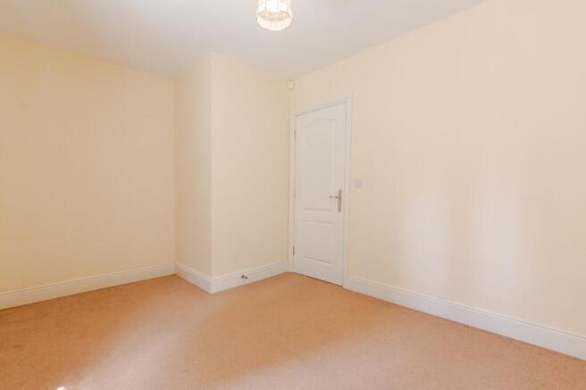 2 bed Flat for sale Image 11