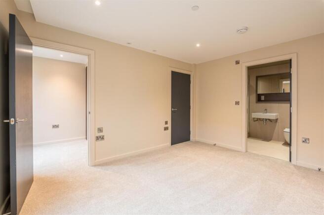 2 bed Apartment for sale Image 7