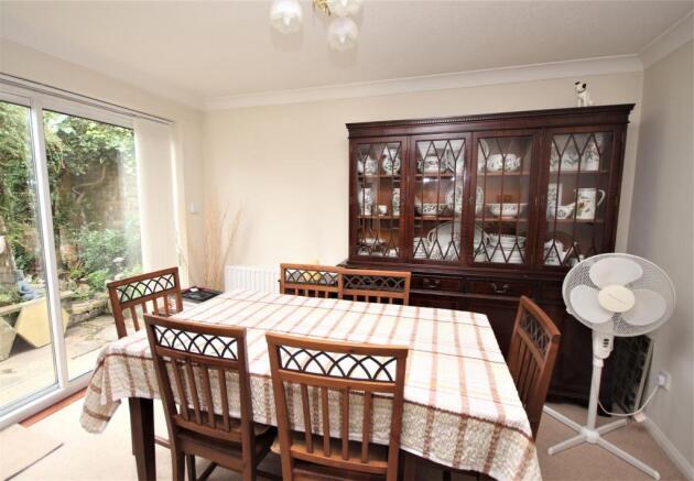 Dining Room 2.JPG