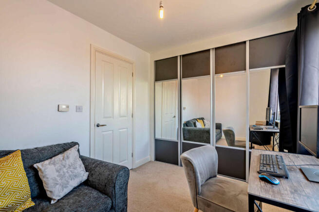 2 bed House for sale Image 6