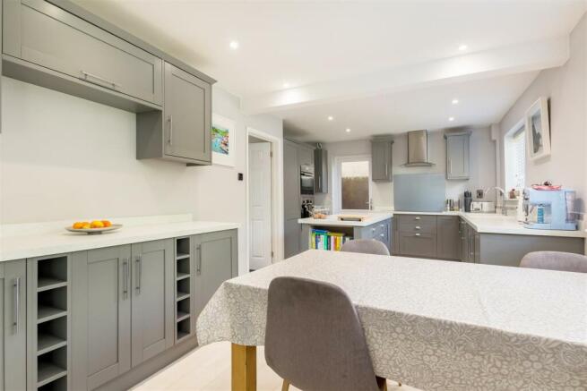 8 Dorington Court 17.jpg