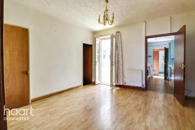 3 bed Terraced for sale Image 7