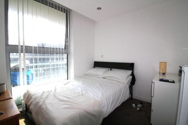 2 bed Apartment to rent Image 8