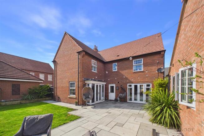 CAM01875G0-PR0337-STILL027.jpg