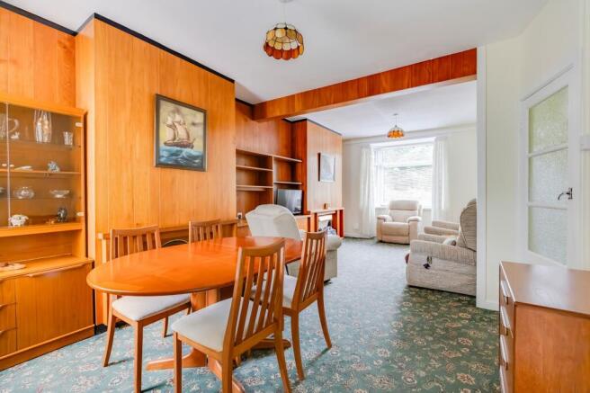 Elm Grove Place, Dinas Powys, The Vale Of Glamorgan. CF64 4DJ photo 4