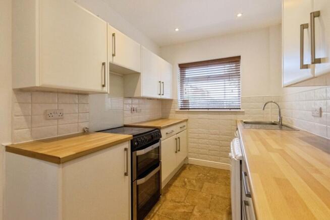 3 bed Semi-Detached for sale Image 7