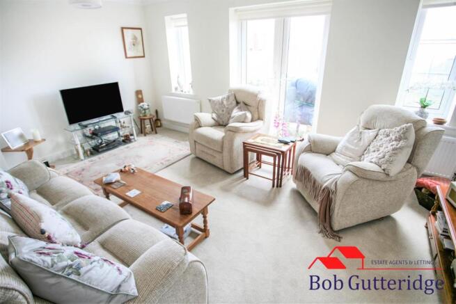 SPACIOUS LOUNGE