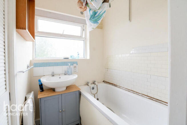 3 bed Semi-Detached for sale Image 11