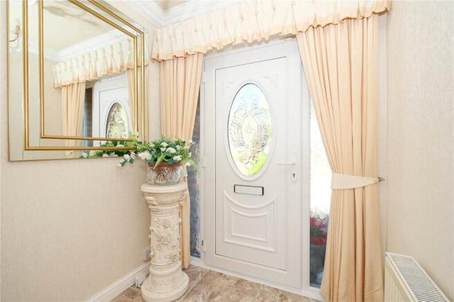 3 bed Semi-Detached for sale Image 6