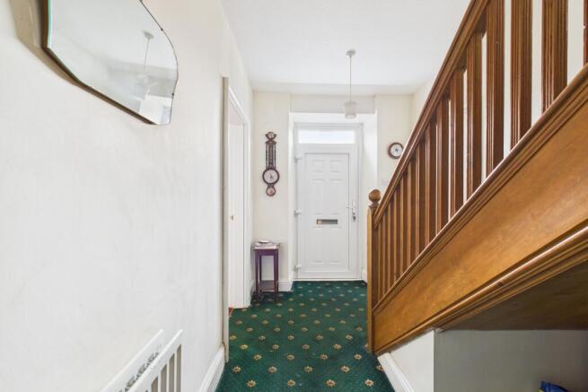 CAM04201G0-PR0123-STILL006