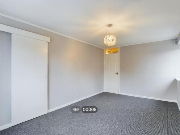 1 bed Apartment to rent Image 6