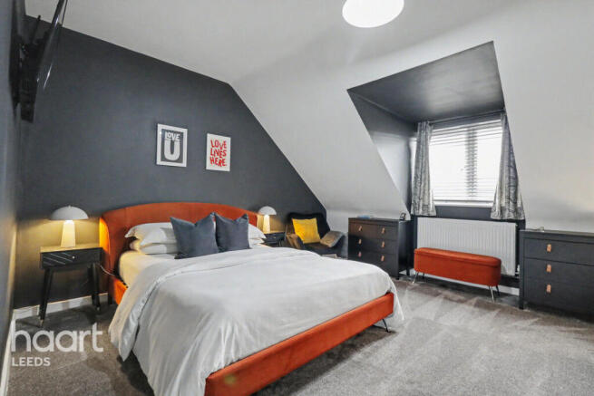 3 bed Semi-Detached for sale Image 10