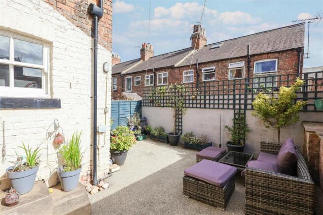 4 bed End of Terrace for sale Image 4