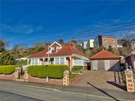 30 The Shields, Furze Hill Road, Ilfracombe EX34 8HW
