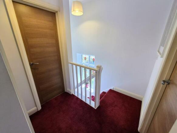 3 bed Terraced for sale Image 6