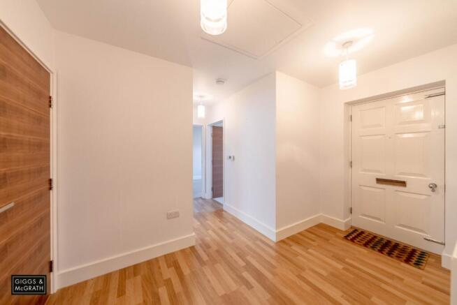 Flat 6, The Grange, 115 High Street, Brampton, Huntingdon, Cambridgeshire, PE28 4RA photo 5