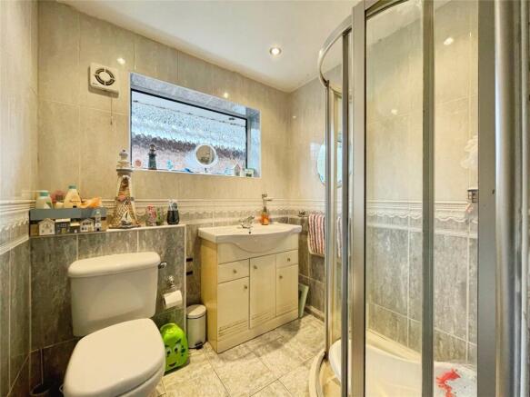 3 bed Bungalow for sale Image 10
