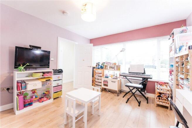 Sitting/Play Room