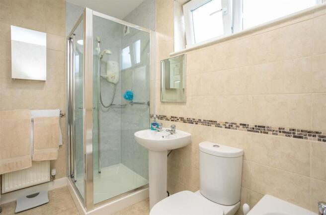 Bathroom C.jpg