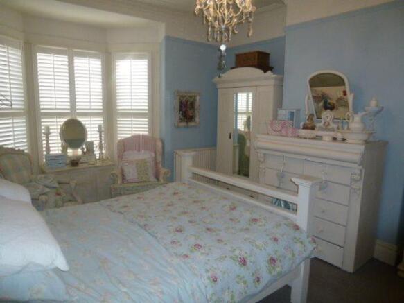 BEDROOM 1