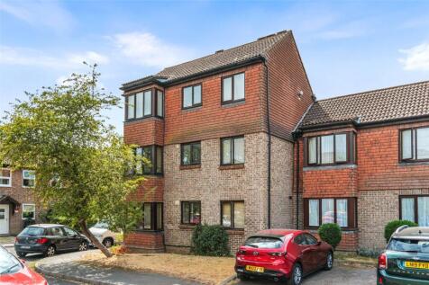 Stanford Close, Hampton, TW12