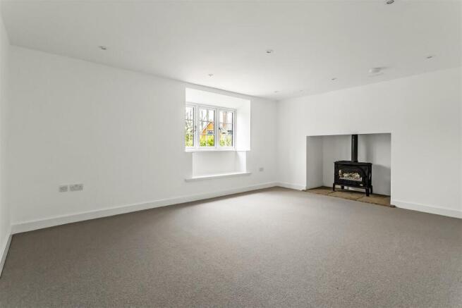 house. Partnership Shere