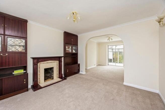 Northease Drive 77 THROUGH LOUNGE DINER.jpeg