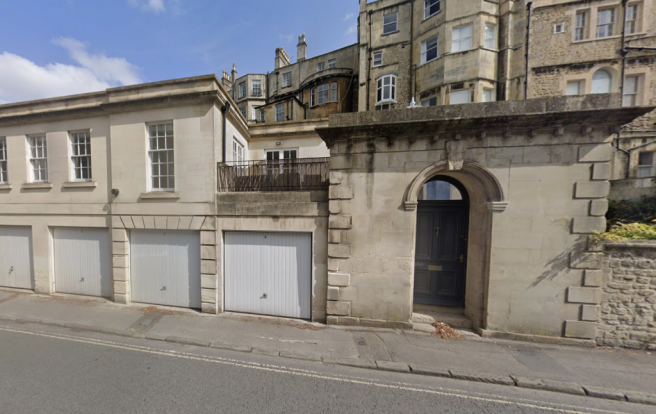 Garage by separate negotiation