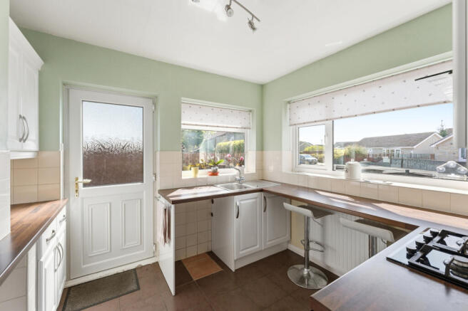 2 bed Detached for sale Image 5