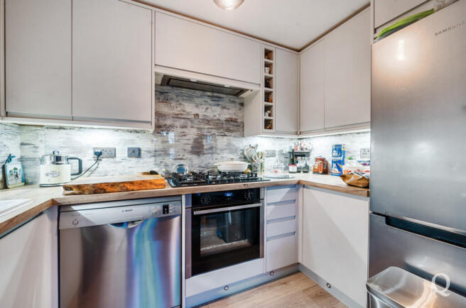 a2699c31-9d18-4f3...