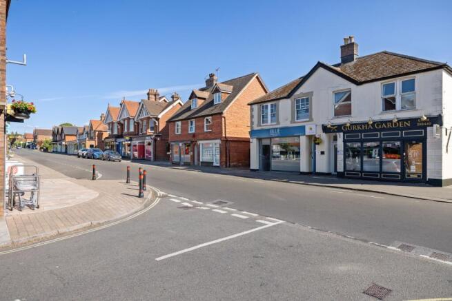 Oakview with Highstreet